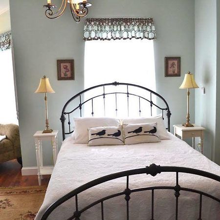 The Bell House Inn Glens Falls Eksteriør bilde
